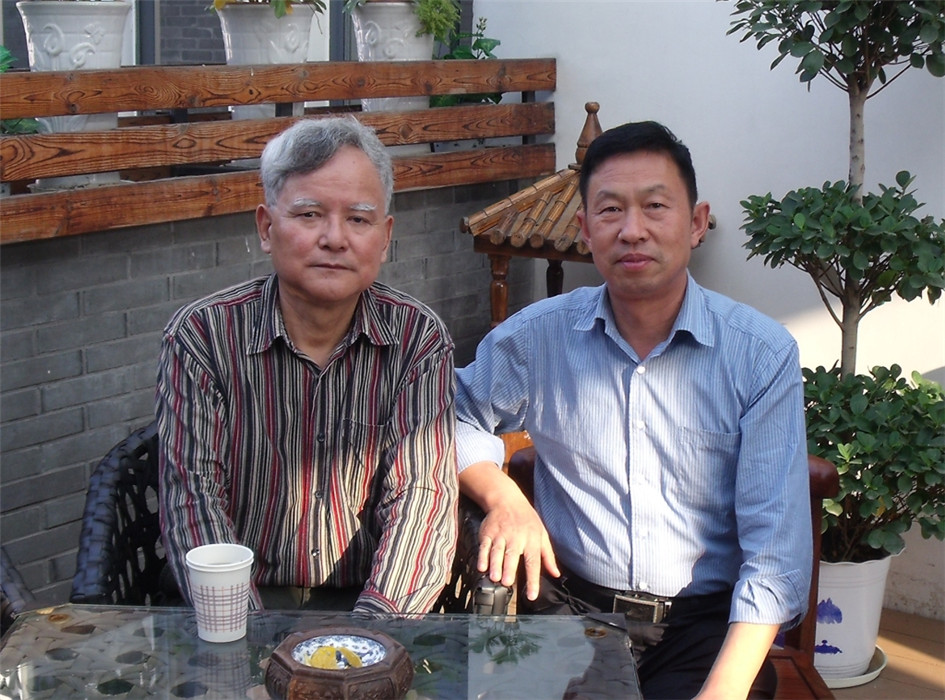 2015年10月与漆艺大师合影留念.jpg